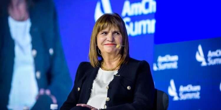Bullrich desmintió a Santilli por los cambios en el Presupuesto: “No vale decir algo que no es”