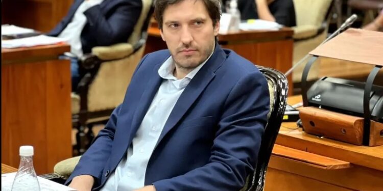 Morone desmiente las versiones de censura de las redes