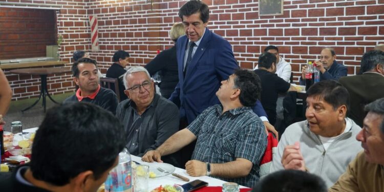 Carlos Sadir y una reunión positiva con Intendentes de Valles y el Ramal