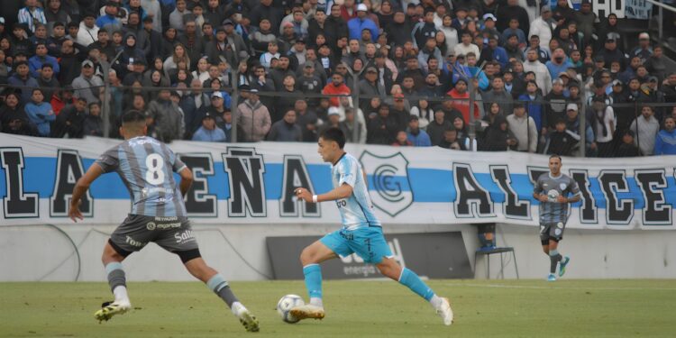 Gimnasia y Esgrima y un empate agridulce ante Gimnasia y Tiro de Salta