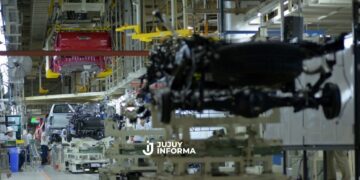 La producción automotriz cayó 15,6% anual en septiembre, pero las exportaciones tocaron máximos del año