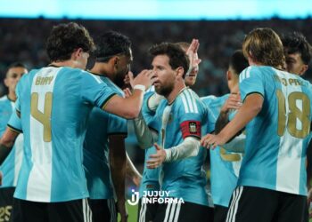 Lionel Messi tuvo su despedida en una noche histórica y llena de emociones