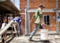 Informalidad Laboral: 45% de los trabajadores argentinos no están registrados, con picos del 80% en cuentapropistas del norte