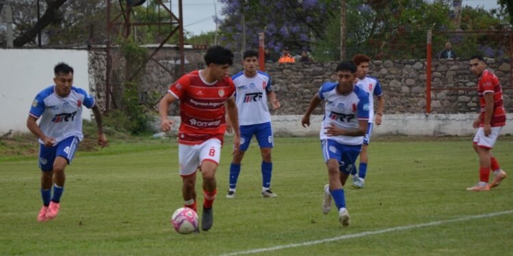 Atlético San Pedro goleo y paso de ronda