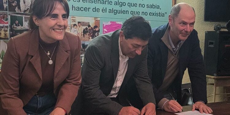Se presentó el proyecto de ampliación y refacción total de la E.E.T. N°1 Ing. Luis Michaud.