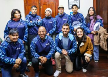 Juegos Argentinos Urbanos: Jujuy despidió a su delegación con la entrega de indumentaria y pasajes